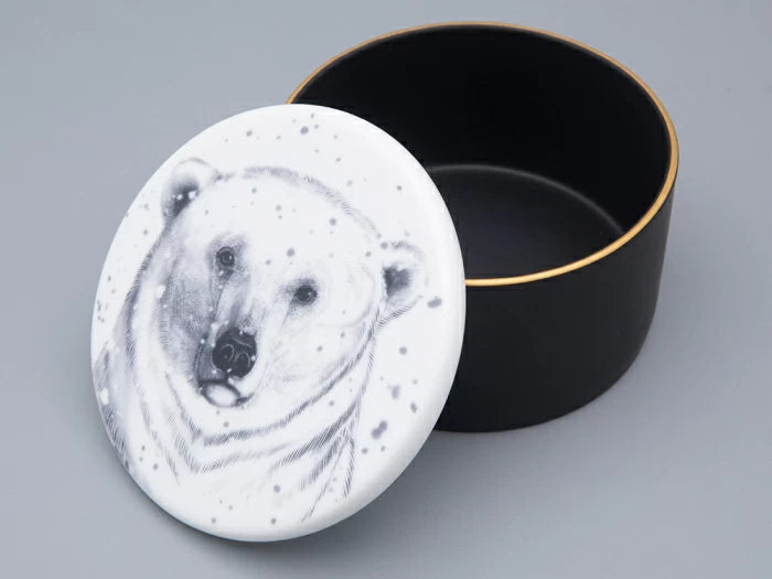 Hediye kutusunda mücevher kutusu, Idyll şekli, Totem çizimi. Ayı