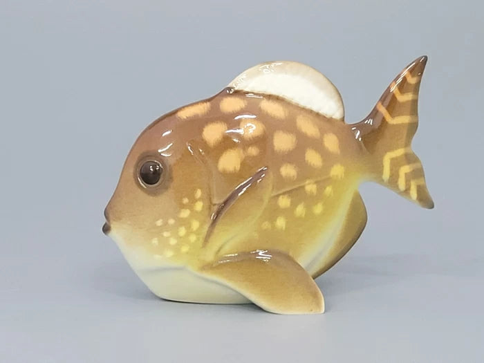 Heykel Küçük kelebek balığı