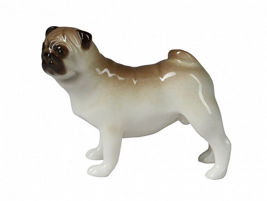 Ayakta Pug Heykeli Archi