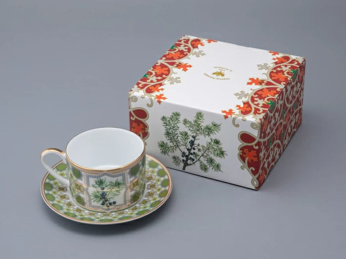 Hediye kutusunda 250 ml Çay fincanı Solo desen ardıç kokulu