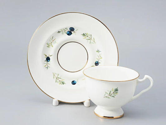 Fincan ve fincan tabağı, Isador'un çay formu,